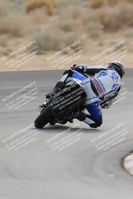 media/Dec-17-2022-SoCal Trackdays (Sat) [[224abd9271]]/Turn 10 Backside (120pm)/